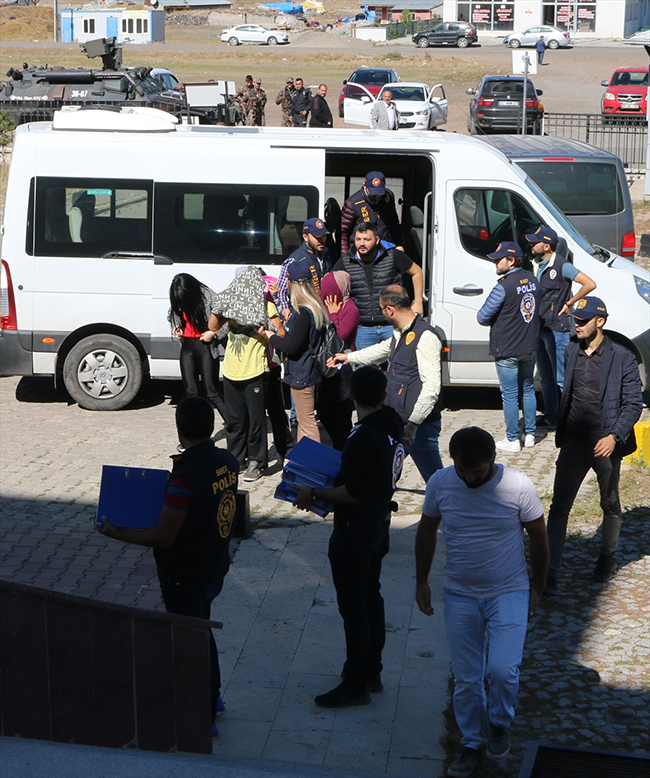 kars-merkezli-10-ilde-bahis-operasyonu-(1).jpg
