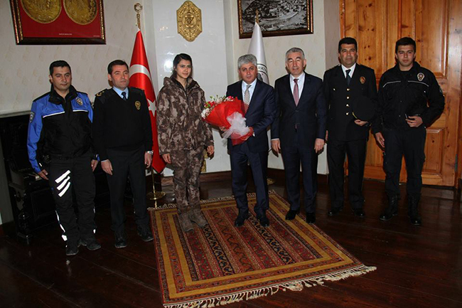 kars-polis-teskilatindan-vali-dogan’a-ziyaret-(2).jpg