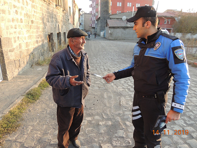 kars-polisinden-“sessiz-olum”-uyarisi!-(2).jpg