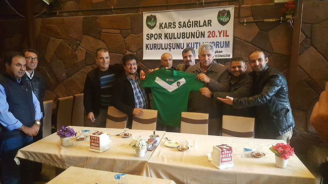kars-sagirlar-genclik-spor-ve-egitim-dernegi,-kurulusunun-20.-yilini-kutladi--(4).jpg