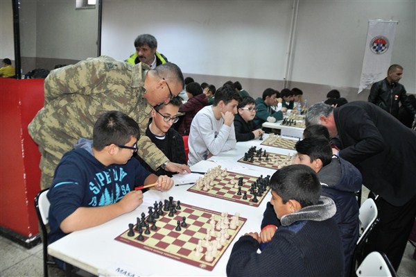 kars-satranc-sampiyonlarini-secti-(1).jpg