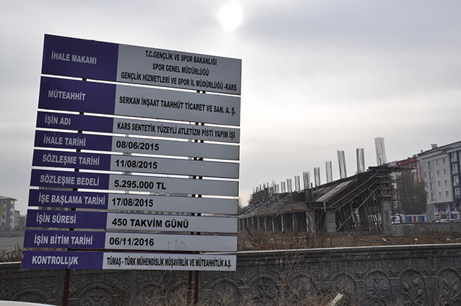 kars-sehir-stadyumun-yapimi-yilan-hikayesine-dondu-(4).jpg