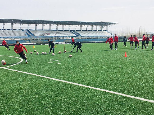 kars-spor-teknik-direktoru-husnu-kacmaz-bu-yil-kars’a-sozumuz-var,-bu-sehir-sampiyonluk-yasayacak-(1).jpg