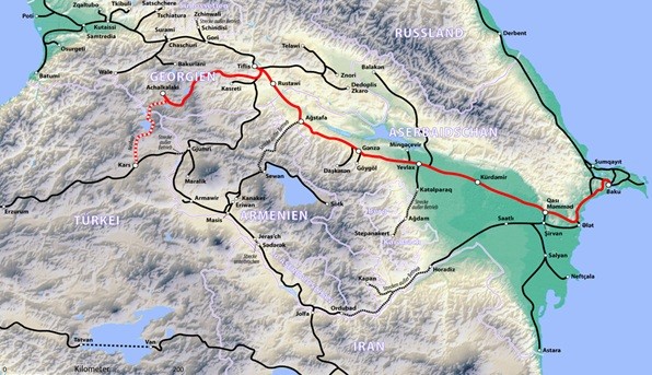 kars-tiflis-baku-demiryolu-acilirken-(2).jpg