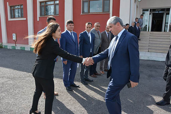 kars-valisi-rahmi-dogan,-il-ozel-idaresini-ziyaret-etti!-(4).jpg