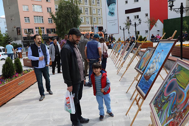kars-valisi-rahmi-dogan,-resim-sergisinin-acilisini-yapti-(4).jpg