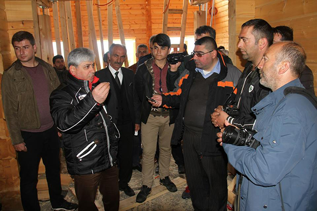 kars-valisi-rahmi-dogan-cildir-golunde-yapimi-devam-eden-kutuk-evi-inceledi!-(3).jpg