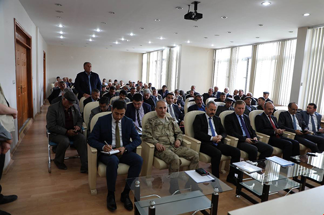 kars-valisi-rahmi-dogan-muhtarlarla-secim-guvenligini-konustu-(5).jpeg