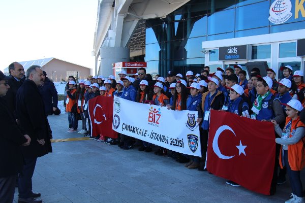 karsli-ogrenciler-canakkale-ve-istanbul’u-gezecek-(2).jpg