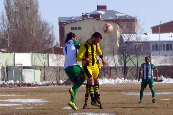 karsspor-1-arhavispor-0-(2).jpg
