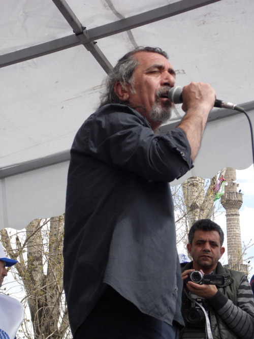 karsta-1-mayis-kutlandi!-(12).jpg