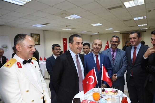 karsta-30-agustos-zafer-bayrami-resepsiyonu-(4).jpg