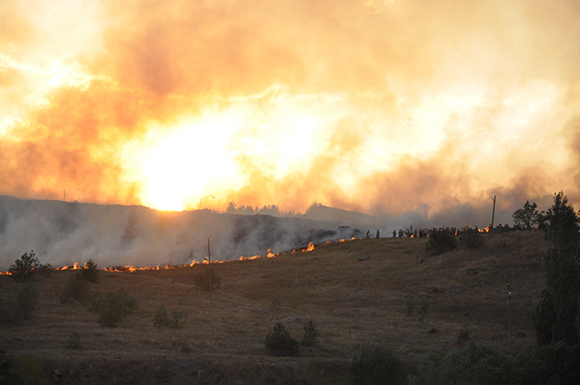 karsta-askeri-bolgede-yangin!-(6).jpg