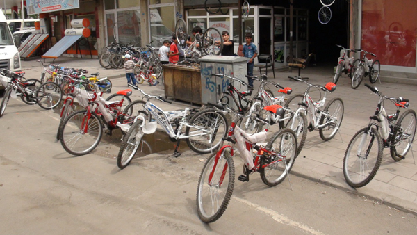 karsta-bisiklet-sezonu-acildi-(1).jpg