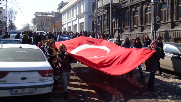 karsta-firat-cakiroglu-icin-mevlit-okutuldu!-(1).jpg