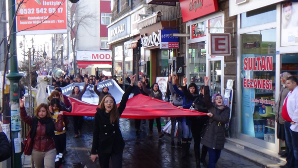 karsta-firat-cakiroglu-icin-mevlit-okutuldu!-(2).jpg