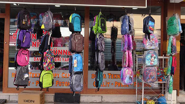 karsta-okul-esyalarinin-fiyatlari-el-yakiyor--(5).jpg