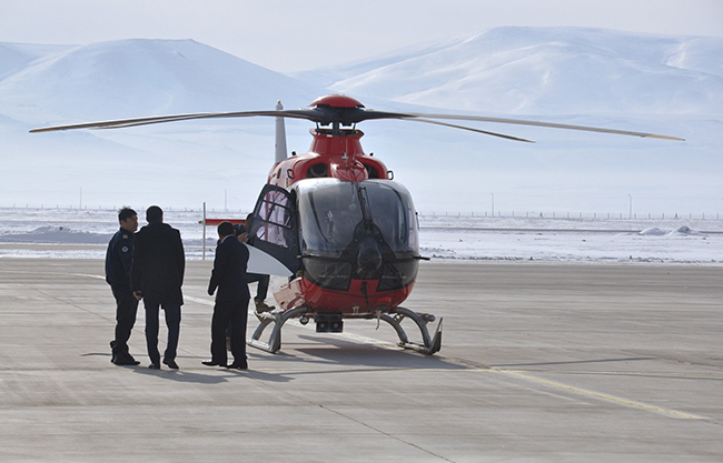 karsta-premature-bebek,-ambulans-helikopterle-elazig’a-sevk-edildi--(2).jpg