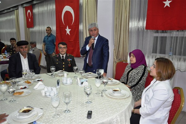 karsta-sehit-ve-gazi-aileleri-onurlandirildi!-(5).jpg