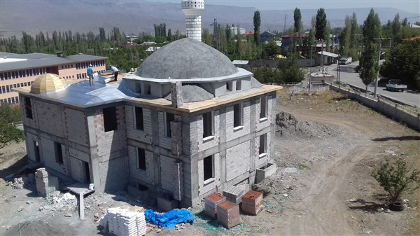karsta-uygulamali-cami-insaati-basladi-(2).jpg