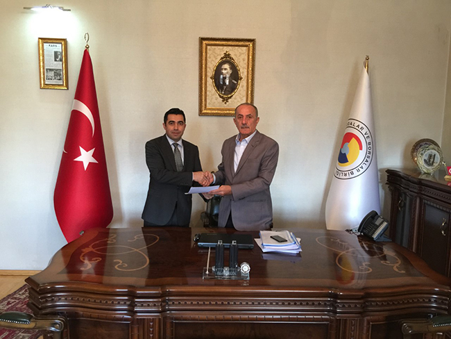 katso,-vakiflar-bankasi-kars-subesi-ile-isbirligi-protokolu-imzaladi-(1).jpg