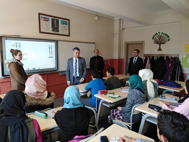 kaymakam-cinar’dan-okul-ziyareti-(3).jpg