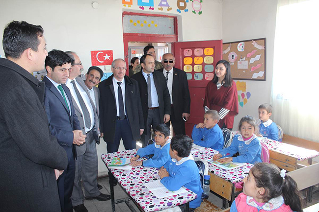 kaymakam-keklik-okul-ziyaretlerine-devam-ediyor-(5).jpg