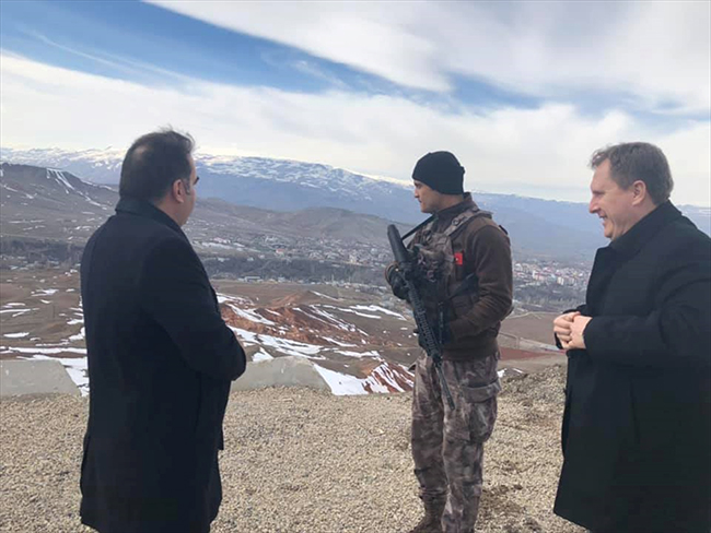 kaymakam-oter-ozel-harekat-us-bolgesini-ziyaret-etti-(3).jpg