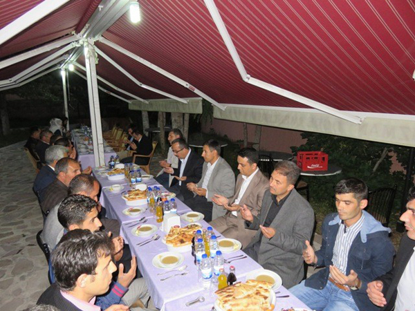 kaymakam-ucgulden-iftar-yemegi!-(1).jpg