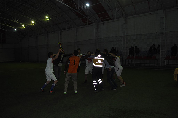 kaymakamlik-futbol-turnuvasini-arpacay-112-kazandi-(10).jpg