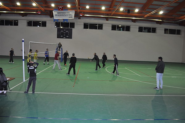 kaymakamlik-voleybol-turnuvasi-devam-ediyor-(1).jpg