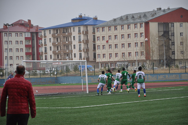 kazanani-afdk-belirleyecek!-kars36-spor-2---sarikamis-belediyespor-1-(4).jpg