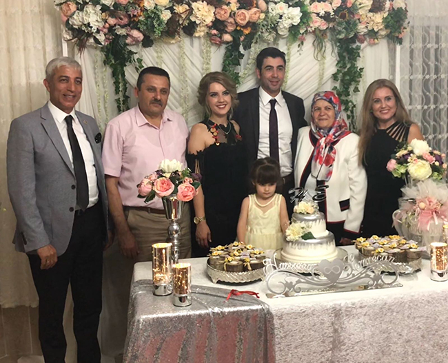 kilic-ve-gul-ailesinin-mutlu-gunu-(1).jpg