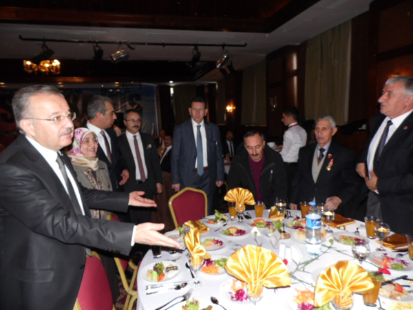 lutfen-rahatsiz-olmayin-(1).jpg