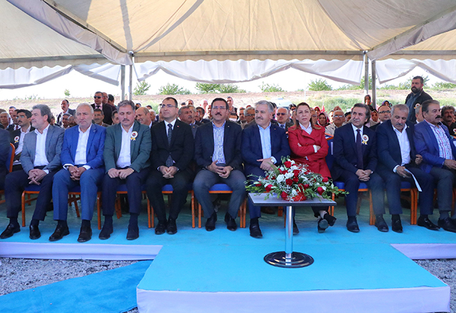malatya’da-kuzey-cevreyolunun-temelini-bakan-arslan-ve-tufenkci-atti-(1).jpg