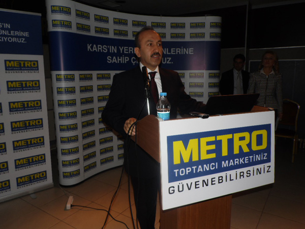 metro-kars'ta-ureticilerle-bulustu!-(5).jpg
