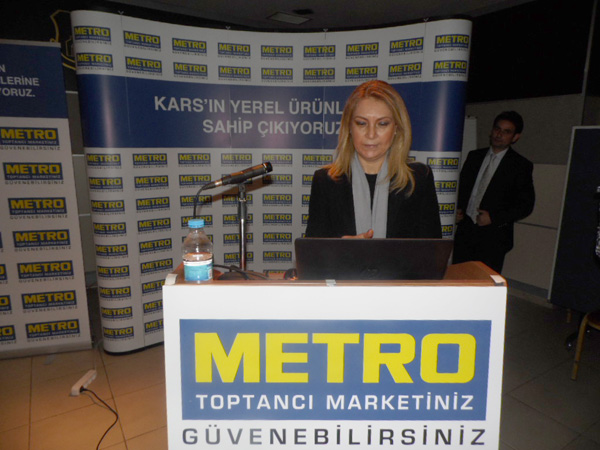 metro-kars'ta-ureticilerle-bulustu!-(9).jpg