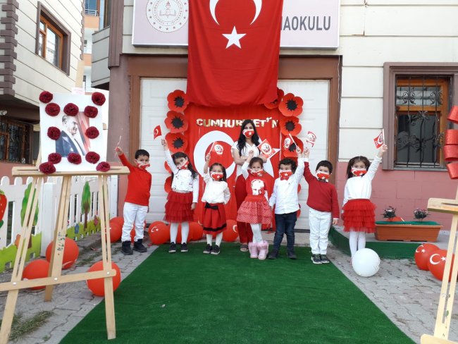 nefes-egitim-kurumlarindan-cumhuriyetin-ilani-ruhuyla-kutlama-coskusu-(11).jpg