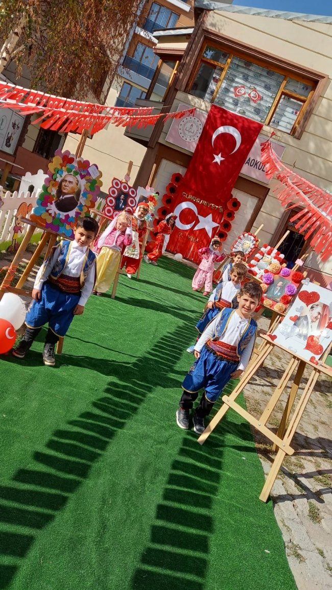 nefes-egitim-kurumlarindan-cumhuriyetin-ilani-ruhuyla-kutlama-coskusu-(2).jpg