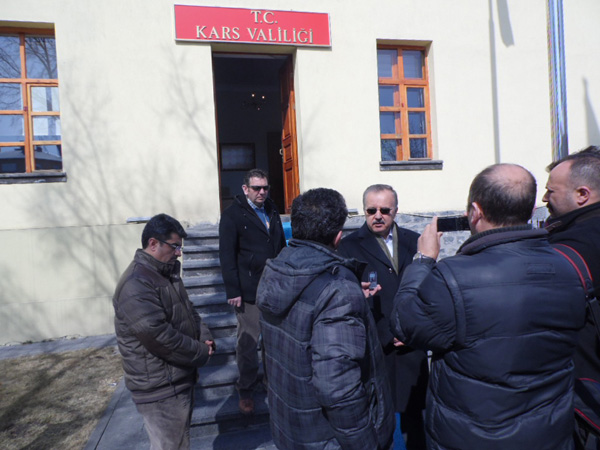 ozdemir-onlar-bize-emanettir-(1).jpg