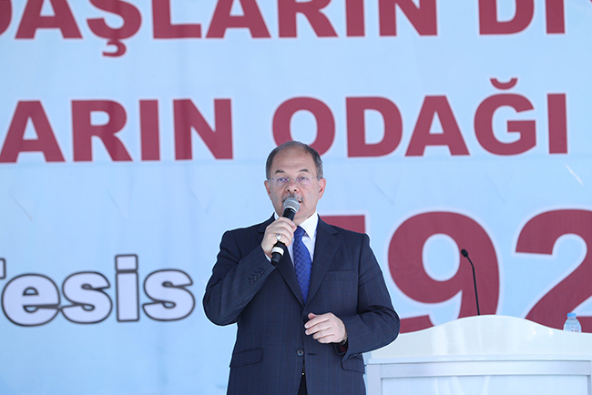 recep-akdag-yatirimcilara-diyoruz-ki-gel-sana-bedava-arazi-verecegiz-(2).jpg