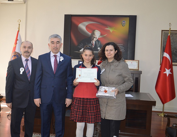 resim-dalinda-kars-birincisi-beyzanur-oldu!-(2).jpg