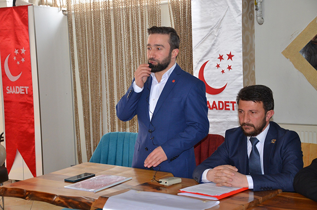 sadet-partisi-sarikamis’ta-muhtarlarla-bulustu--(1).jpg