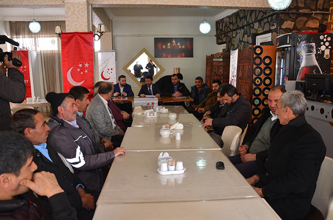 sadet-partisi-sarikamis’ta-muhtarlarla-bulustu--(2).jpg