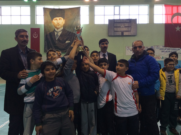 sampiyon-halit-pasa-orta-okulu-(4).jpg