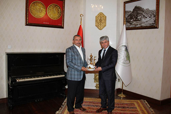sancaktepe-belediye-baskani’ndan-kars-valisine-ziyaret!-(3).jpg
