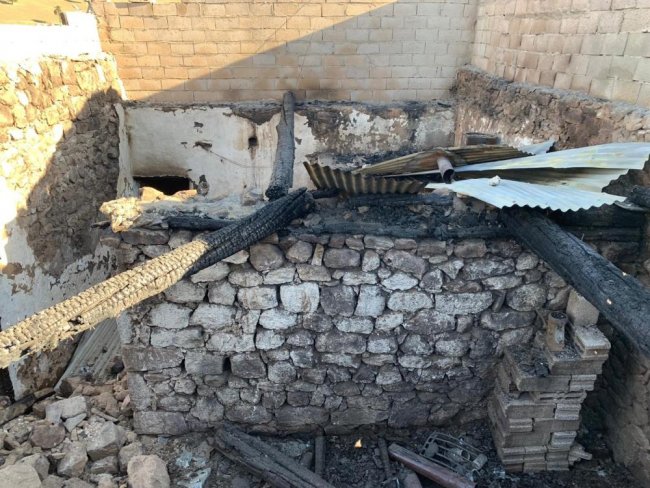 sarikamis’ta-4-ev-ve-5-ahir-yanginda-kul-oldu-(6).jpg