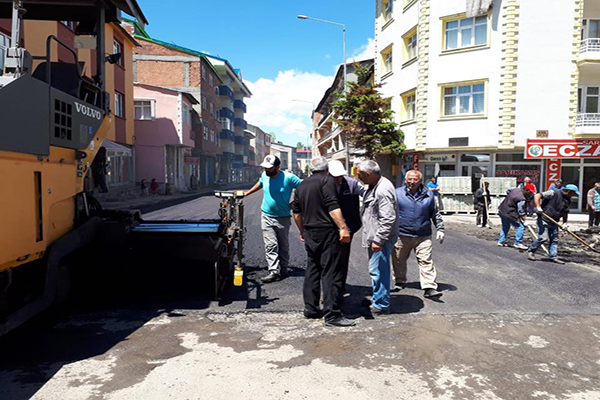 sarikamis-belediyesi-altyapiyi-tamamladi,-asfalt-calismalarina-basladi-(4).jpg