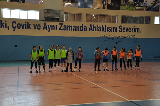 sarikamis-besyo’da-futsal-heyecani-basladi--(1).jpg