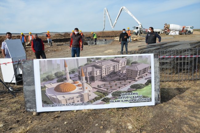 sarikamis-davud-u-karsi-islami-ilimler-kulliyesinin-temeli-atildi-(1).jpg